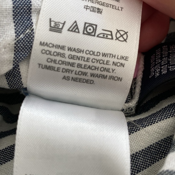J. Crew short sleeve button up shirt in stripe. Grey and white XS - Picture 10 of 11